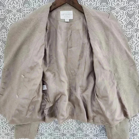 Express wool blend women's career blazer 7/8 Tan - Picture 3 of 8